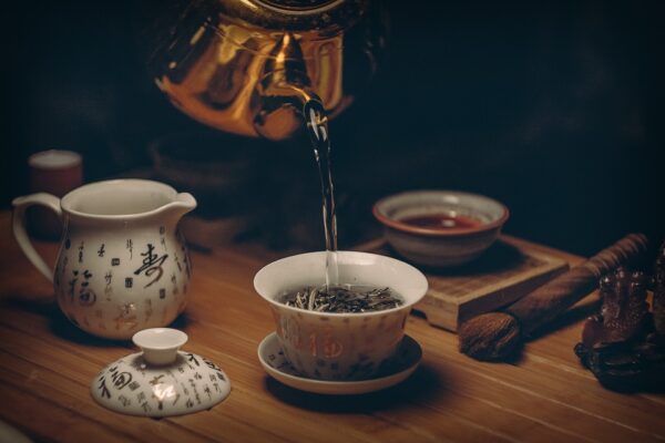 The 7 Best Teas to Drink After a Massage for Deep Detox and Recovery